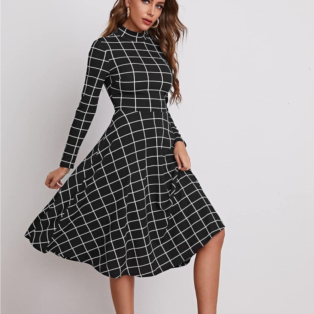 Modest Mock-neck, full flare skirt - black and white grid pattern - Large - NWOT